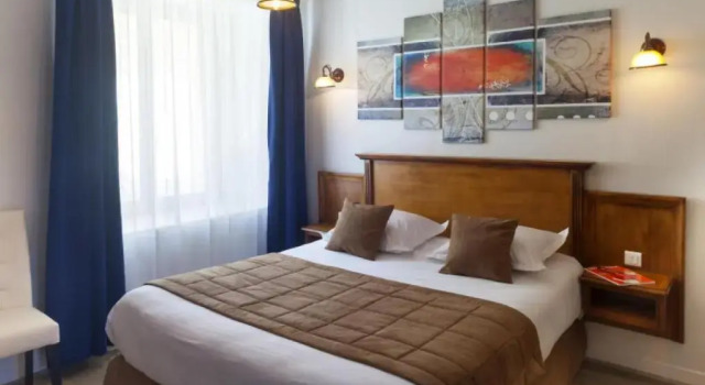 Hôtel du Sauvage, Rezerwuj Hotel La Ferte-Gaucher Seine-et-Marne