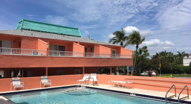 Студия Coquina Beach Club 109