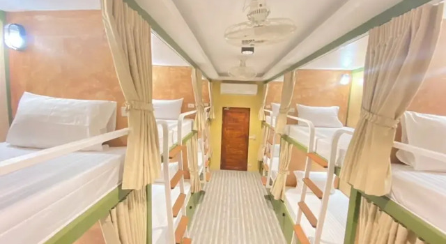 Кровать в общем номере Sierra Hostel
