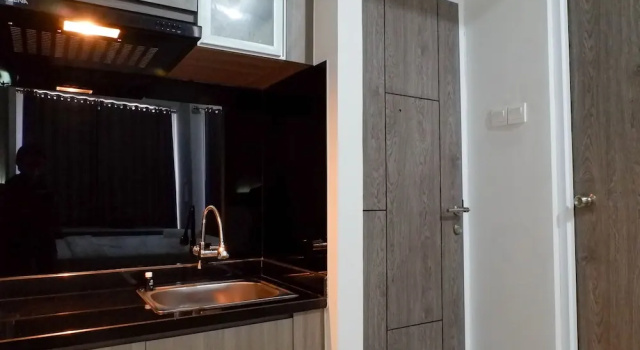 Студия Stylish Living Studio Apartment At Taman Melati Surabaya