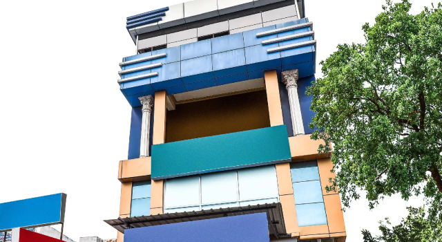 OYO 13775 Sathya Inn, Rezerwuj Hotel Hanamkonda Telangana