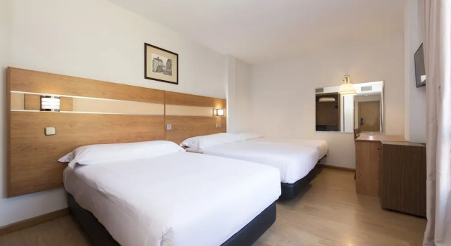 Трёхместный номер Standard Hotel Faranda Los Tilos, Ascend Hotel Collection