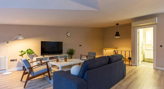 Exceptional Flat With Galata Tower View in Beyoglu, Varaa Hotelli Hotellit Marmara-alue pysäköinnillä, Pysäköinti
