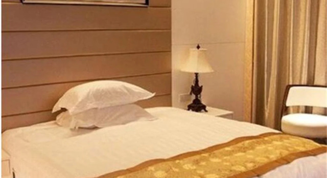 东瀚宾馆(镇江江大运河店), Rezerwuj Hotel Zhenjiang Jiangsu