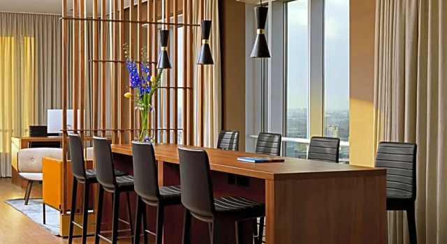 Двухместный клубный номер Executive Rotterdam Marriott Hotel