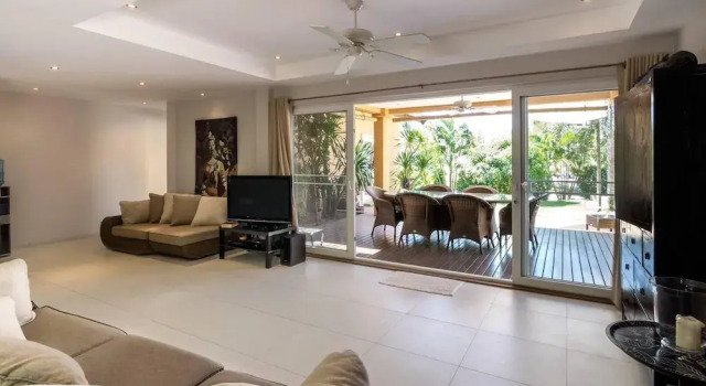 Villa Banromyen Siamroyalview 70mtrs to Beach