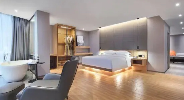 Lanshan Wangyue Homestay (Yangshuo Shili Gallery Store), Reservar Hotel Yangshuo Guangxi, perto de Moon Hill