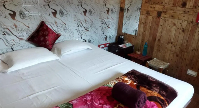 BON Mahamaya Step Inn, Prenota Hotel Calcutta 