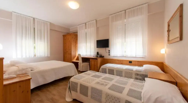 Четырёхместный номер Standard Hotel Lilla