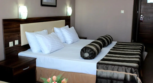 Трёхместный номер Standard с балконом Regata Palace Hotel