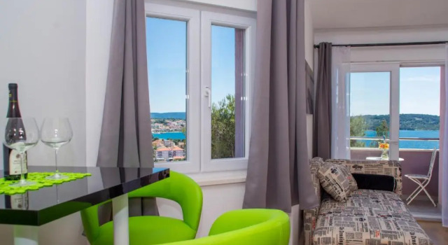 Апартаменты с видом на море Apartmani Ferdi