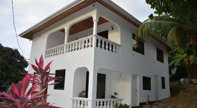East View Self Catering, Book Hotel Hotels in Mahe with Parking, Parking