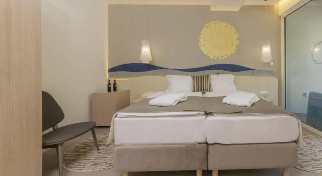 Двухместный номер Superior с балконом Bluesun Hotel Jadran