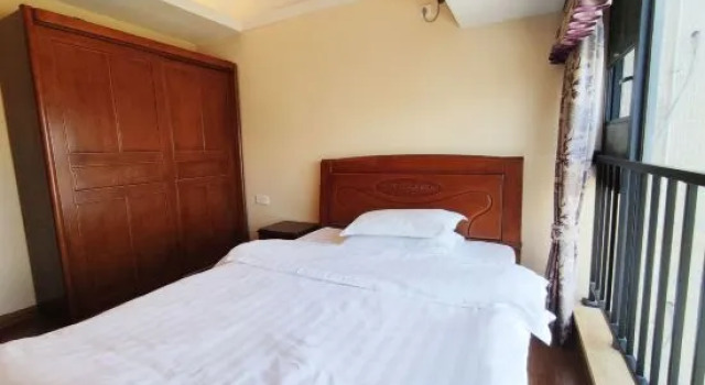 Семейный люкс с видом на сад Tianjiao Holiday Scenic Apartment (Huidong Biguiyuan Shili Silver Beach)