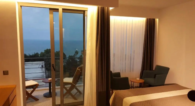 Двухместный номер Standard Port Marina Hotel