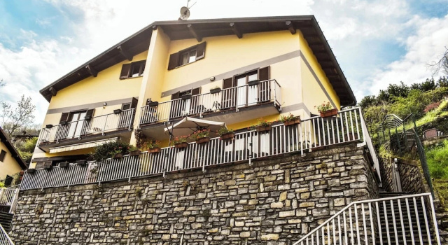 Casa Adri, Забронировать Дом для отпуска Виллы Фаджето-Ларио, Вилла
