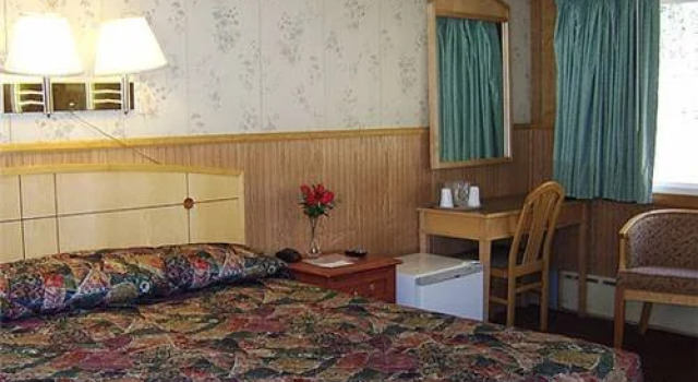 Roscoe Motel, Book Motel Roscoe 