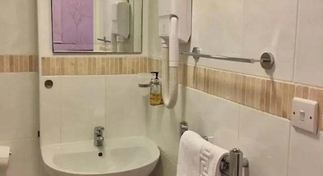 Номер Premium Chaston Manor Hotel