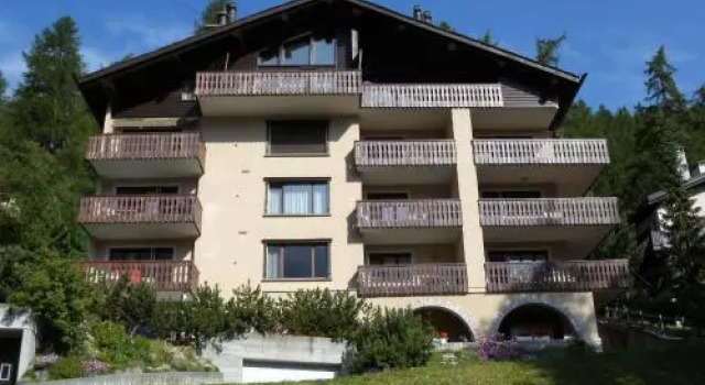 Giant 2, Book Hotel Hotels in Grisons with Parking, Parking