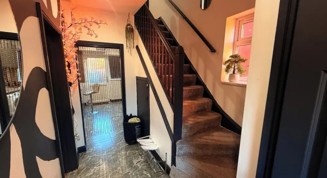 Tarleton house, Забронировать Гостевой дом Сток-он-Трент Стаффордшир, рядом с Театр Regent