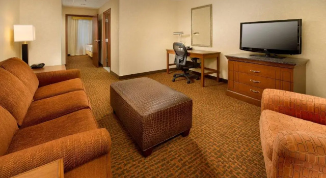 Люкс Drury Plaza Hotel Valdosta