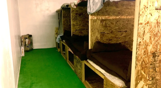 Кровать в общем номере Uvillage - Hostel