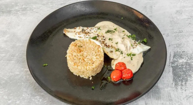 LOGIS HOTEL & RESTAURANT LETAPE Bouc Bel Air - Gardanne, Забронировать Отель Отели Буш-дю-Рон с парковкой, Парковка
