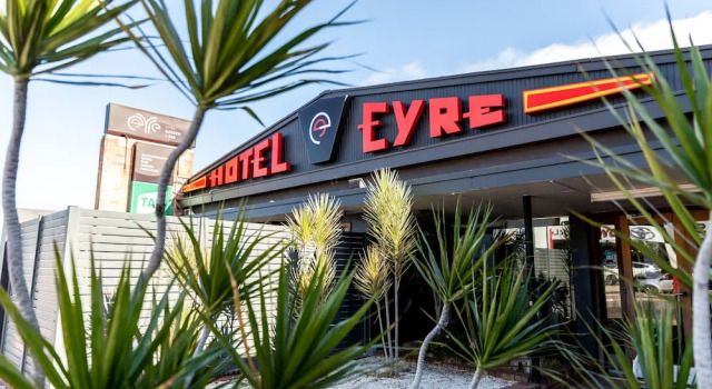 Eyre Hotel, Забронировать Отель Уайалла Южная Австралия, рядом с Whyalla Maritime Museum
