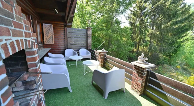 Шале Chalet in Beffe With Hot Tub & Valley Views