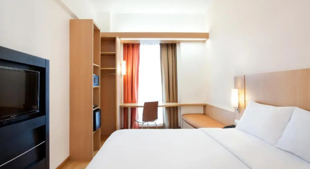 Standard Vierer Familie Zimmer Ibis Bandung Trans Studio