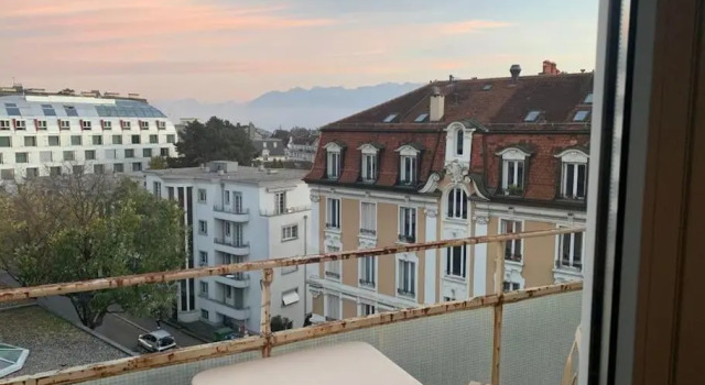 Апартаменты Beautiful studio 2 minutes from the train station