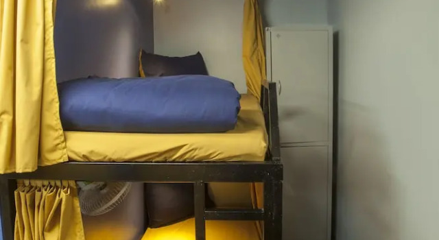 RedDoorz Hostel @ Signature Inn
