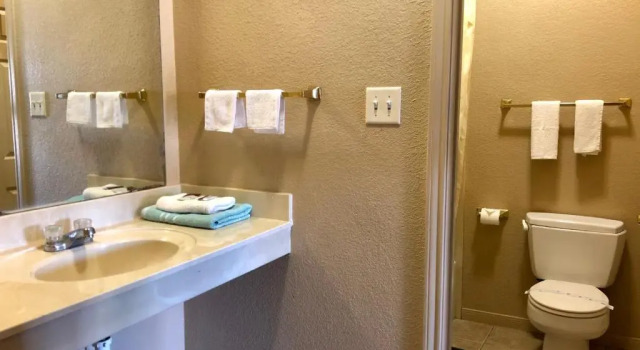 Люкс Lone Star Inn & Suites
