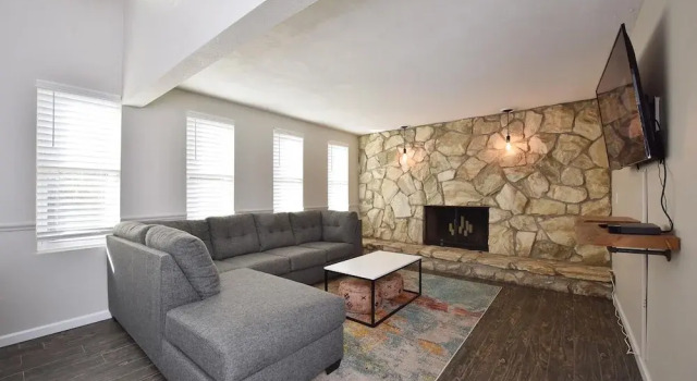 Fairfield in Mesa With 4 Bedrooms and 3 Bathrooms, Забронировать Дом для отпуска Меса 