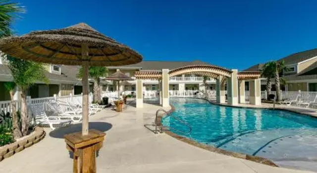 Village by the Beach I910 by RedAwning, Book Lejlighed Padre Island USA