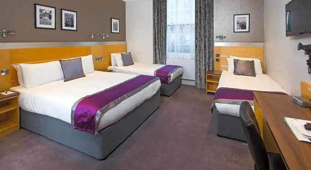 Четырёхместный номер Standard Best Western Victoria Palace