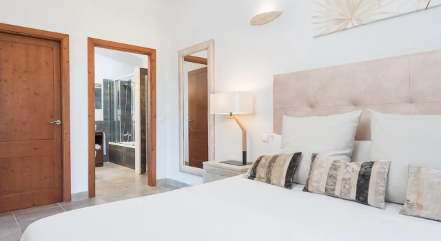 SA FINCA - Villa with private pool in MURO. Free WiFi, Rezervasyon Villa Muro Mayorka