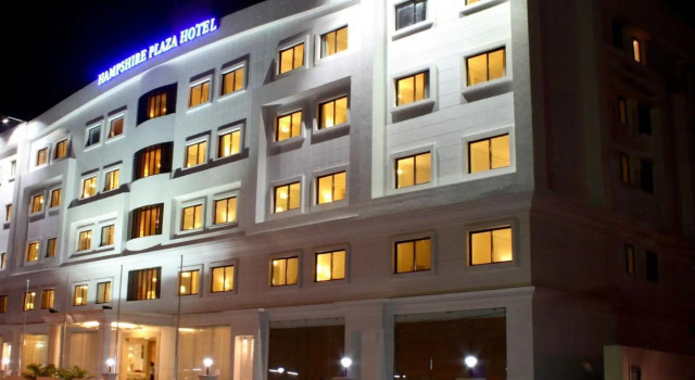 Hampshire Plaza, Rezerwuj Hotel Lakdi Ka Pul 
