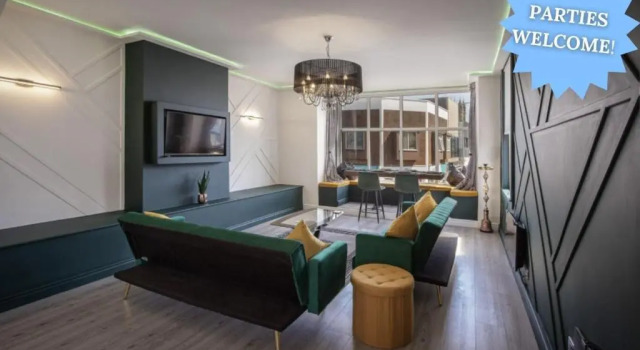 Апартаменты Deluxe Town View Apartment by Sasco
