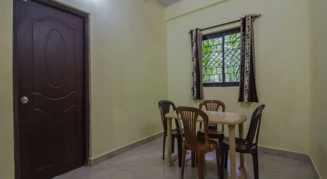 OYO 15489 Home Field View 1BHK Calangute, Rezerwuj Hotel Calangute North Goa