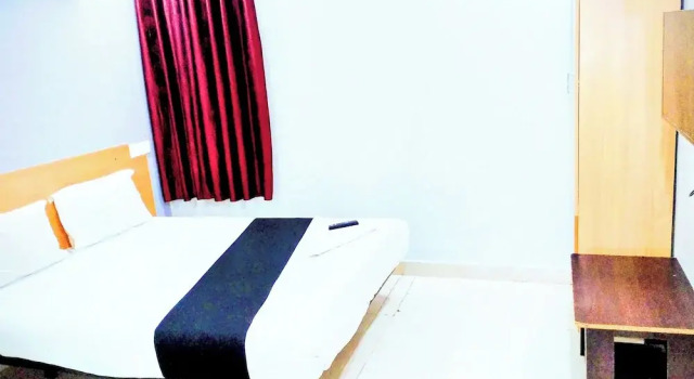 Номер Classic THE ROYAL STAY In