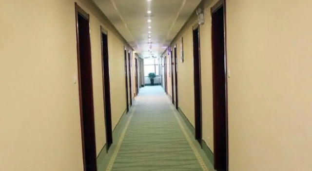 GreenTree Inn Jiangsu Nanjing Qiaobei Hongyang Square Taishan Metro Station Express Hotel, Prenota Hotel Hotel a Jiangsu con parcheggio, Parcheggio