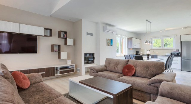 Villa Alba Rossa, Забронировать Дом для отпуска Виллы Шишан, Вилла