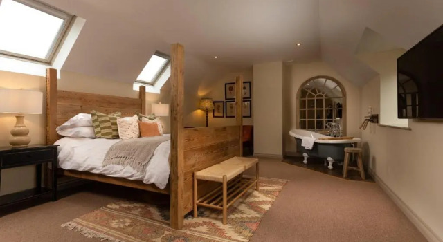 Номер Deluxe Castle Inn