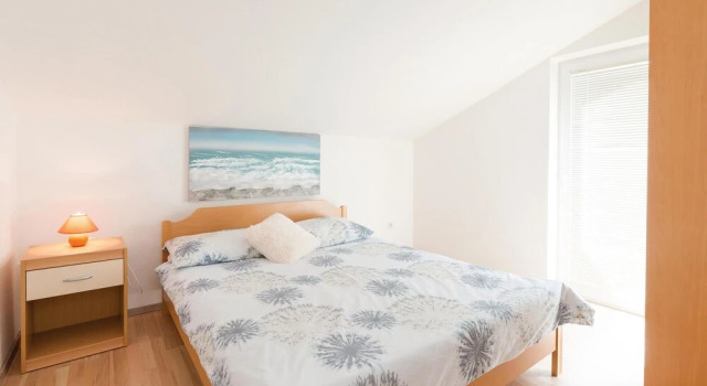 Nice Home in Povljana With Wifi and 2 Bedrooms, Rezerwuj Hotel Povljana 