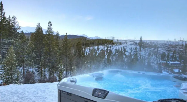 The Moose Chalet, Rezerwuj Chalet Hotele w Vail Ski z parkingiem, Parking