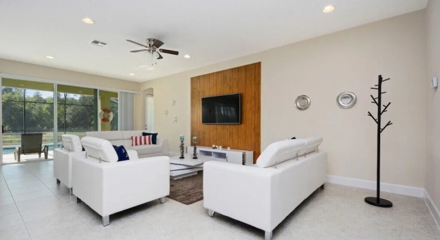 10 Bed New With Pool/spa With Lake View! 10 Bedroom Condo