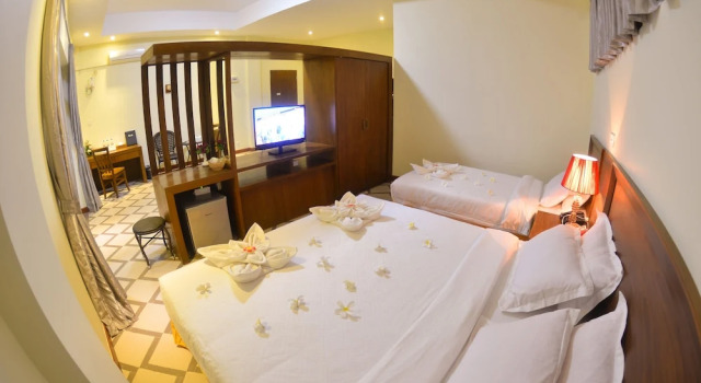 Трёхместный номер Deluxe с видом на море Ocean Blue Ngwe Saung Beach Hotel