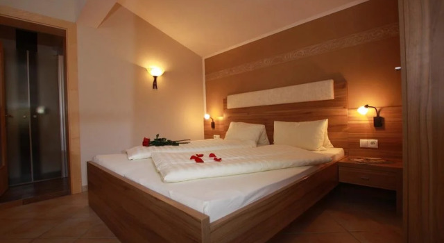 Pension Edelweiss, Rezervovat Penzión Hotely v Tyrolsko se snídaní, Snídaně
