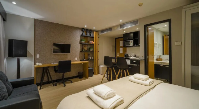 BO217 Flat na Av.Ibirapuera em local fantástico!